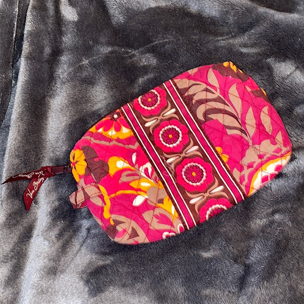 ❤️ Vera Bradley Makeup Bag ❤️